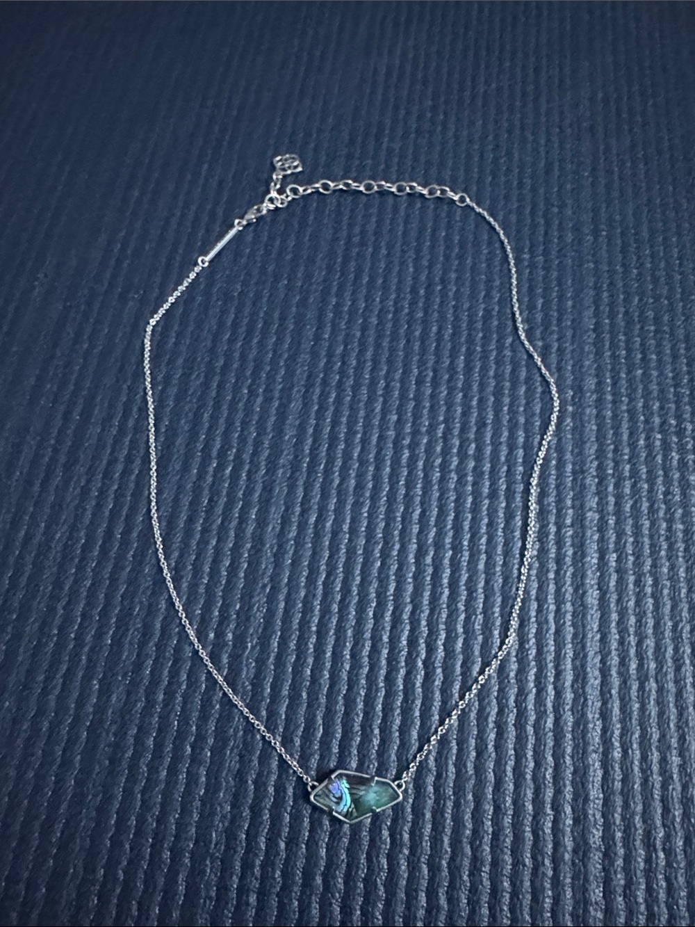 Kendra Scott Blue Iridescent Pendant Necklace